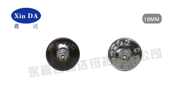 紐扣的樣式存現(xiàn)多樣化的趨勢(shì)？